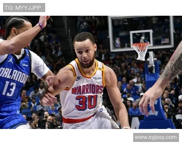 勇士对阵魔术库里表现如何能否带领球队取得胜利