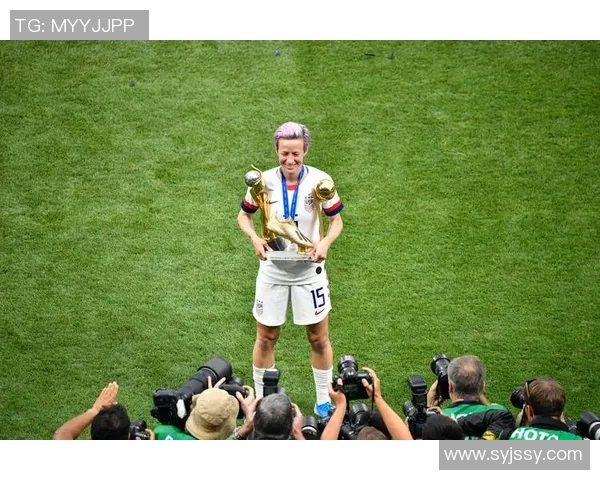 巴西女足与智利女足激战正酣谁将赢得南美洲女足荣耀之战